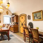 Zemianska Kuria Vachtar Kralova Lehota