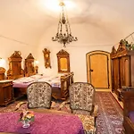 Zemianska Kuria Vachtar 3*