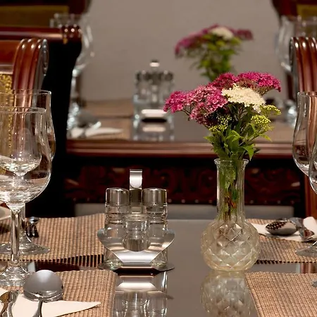 Zemianska Kuria Vachtar 3*