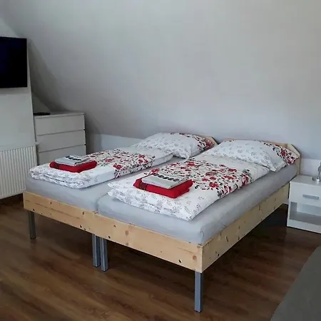 Zemianska Kuria Vachtar