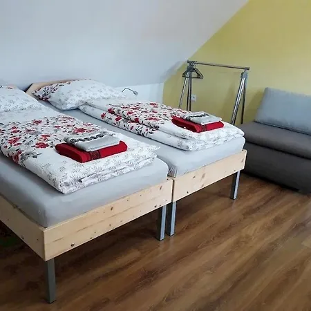 Zemianska Kuria Vachtar Gæstehus