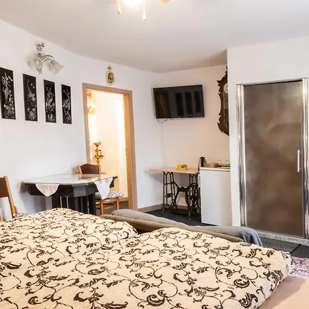 Gæstehus Zemianska Kuria Vachtar 3*