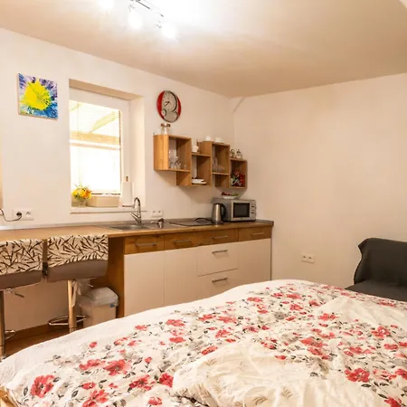 Zemianska Kuria Vachtar 3*