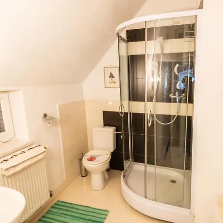 Gæstehus Zemianska Kuria Vachtar