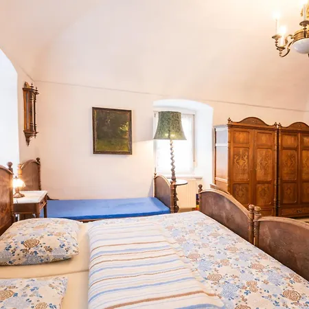 Gæstehus Zemianska Kuria Vachtar