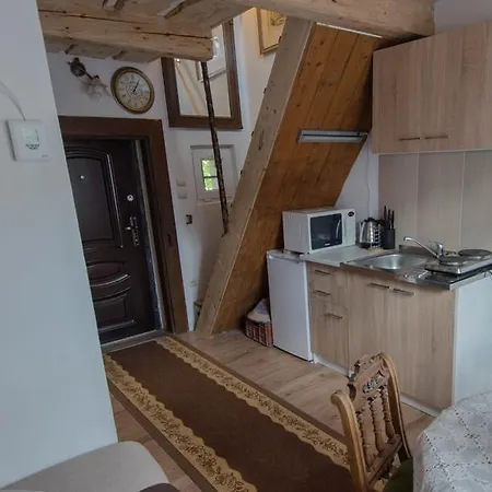 Zemianska Kuria Vachtar Kralova Lehota