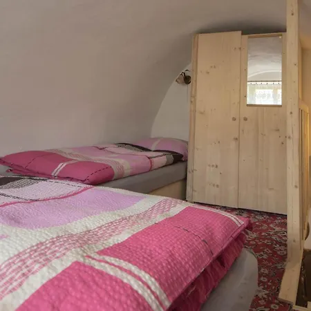 Gæstehus Zemianska Kuria Vachtar 3*