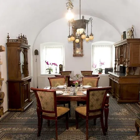 Zemianska Kuria Vachtar 3* Kralova Lehota